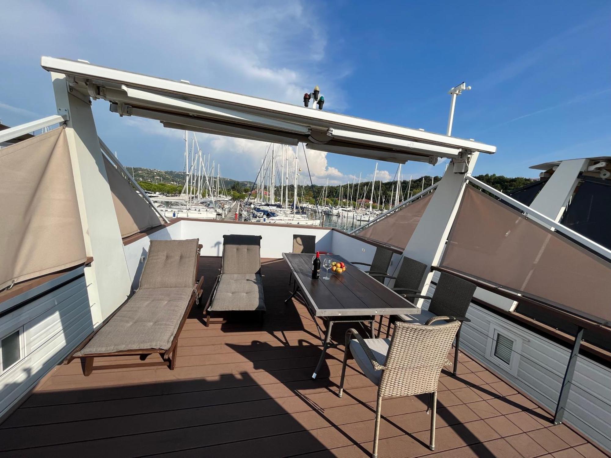 Marina Luxury Houseboat Lace Portoroz Exterior photo