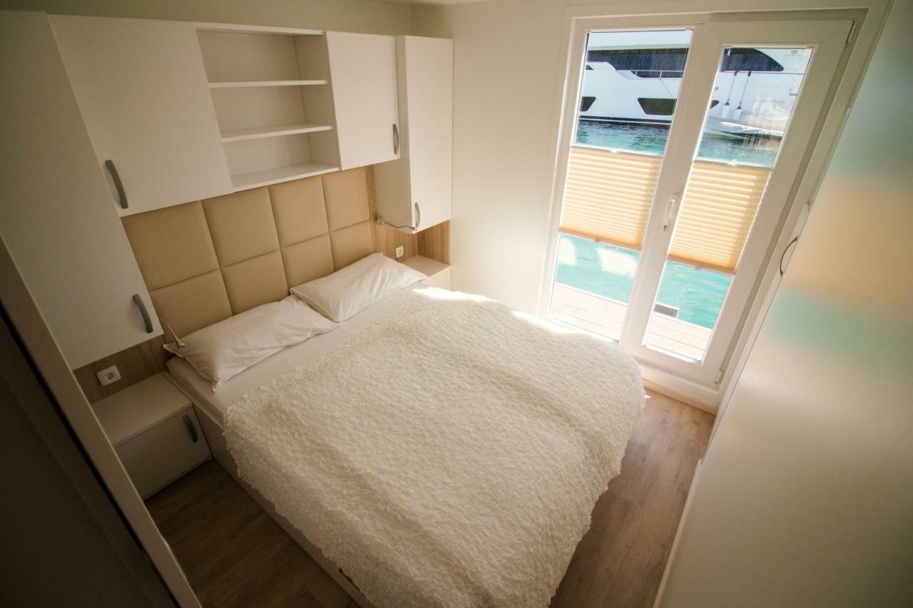 Marina Luxury Houseboat Lace Portoroz Exterior photo