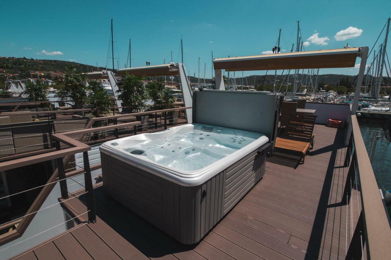 Marina Luxury Houseboat Lace Portoroz Exterior photo